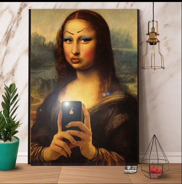 Mona Lisa holding phone art  Print, Original Oil Painting - de vinci Portrait Poster