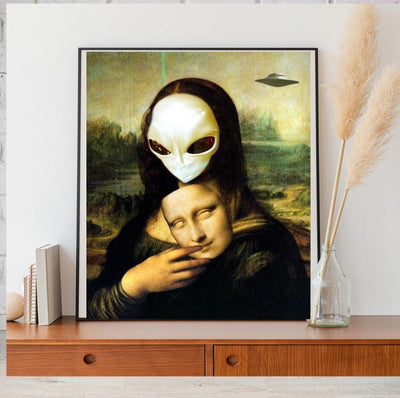 Mona Lisa  with alien mask  Print, jpeg,png  printable Original Oil Painting Cat Portrait Poster, Vintage Wall Art, Unique Gift